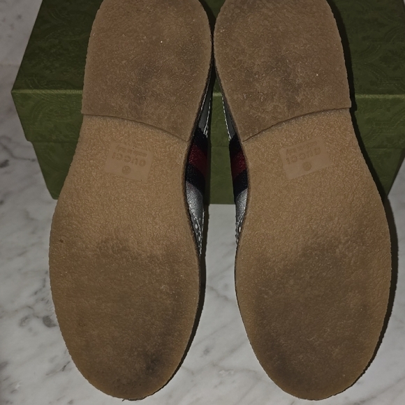 Gucci Silver Kids Shoes - Picture 5 of 8